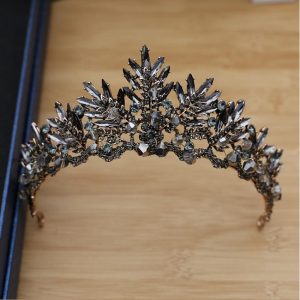 Costumes Jewelry |   Tiaras Wreaths Crown Masquerade Retro Vintage Gothic Alloy For Black Swan Cosplay Halloween Carnival Women’s Ladies Girls’ Costume Jewelry Fashion Jewelry / Crystal / White / Mini / C Shape Black Cosplay & Costumes Black